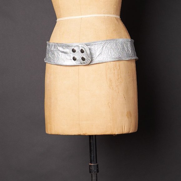 Vintage 1990s Silver Leather Belt Purse